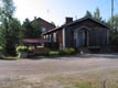 Ruokalan pohjoispty. Oven kautta kynti keittin ja tiilimestarin toimistoon. Kevyt katos ei kuulu tiilitehtaan rakennelmiin. Valokuva: Reine Lukinmaa 2002.